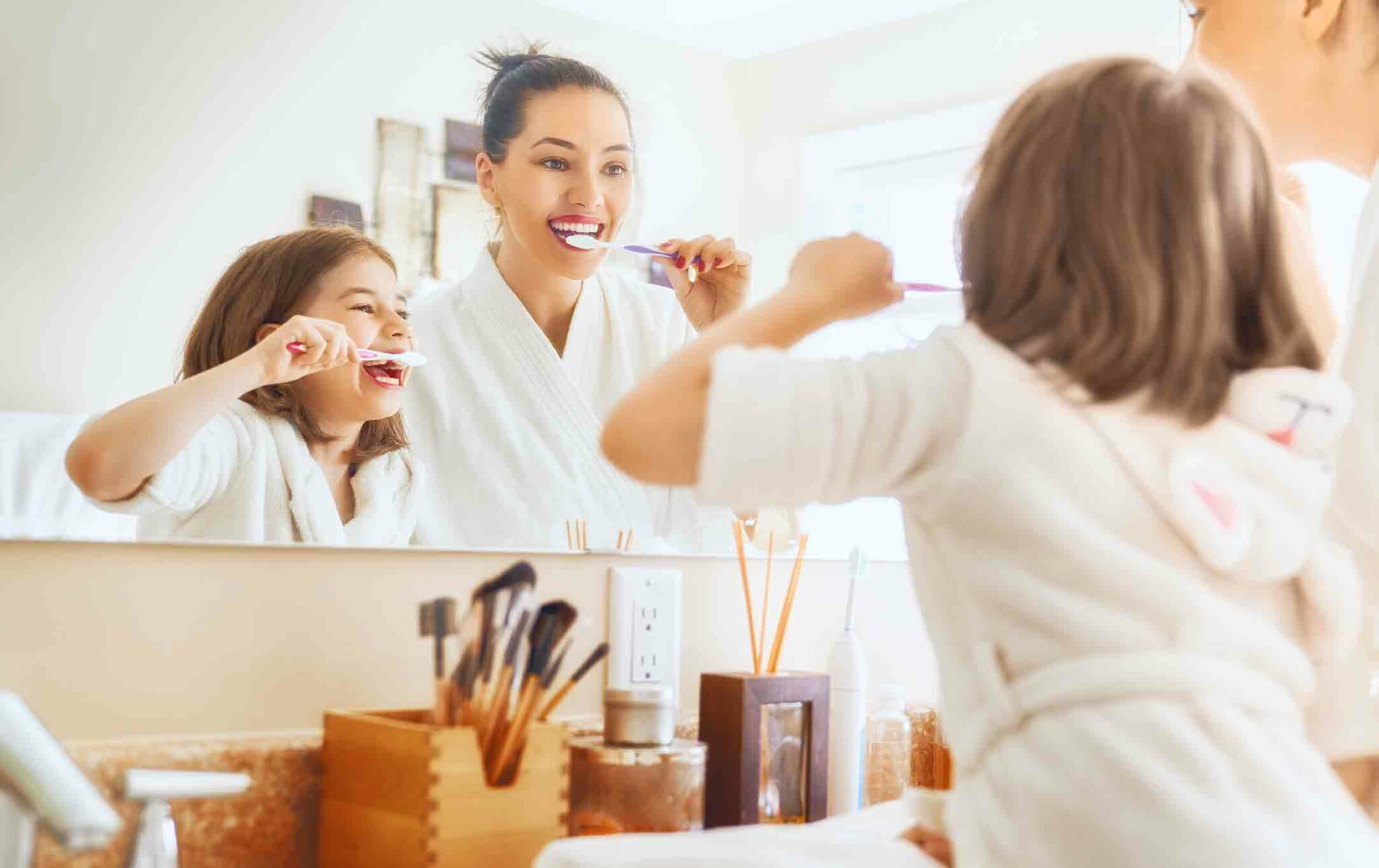La importancia de cepillarse los dientes 3 veces al día Noguerol La importancia de cepillarse los dientes 3 veces al día Noguerol