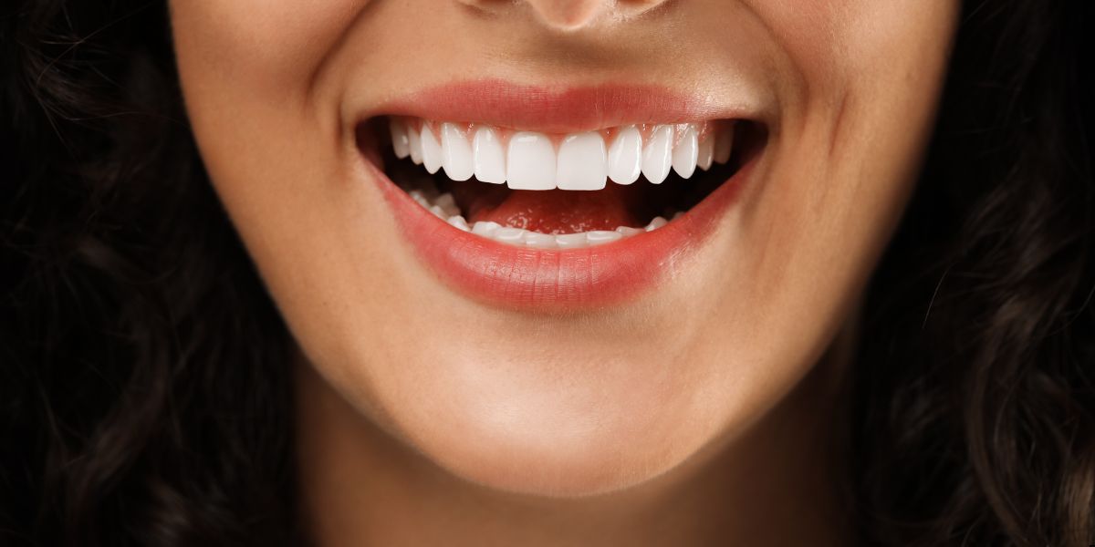 Precio de los implantes dentales en Granada